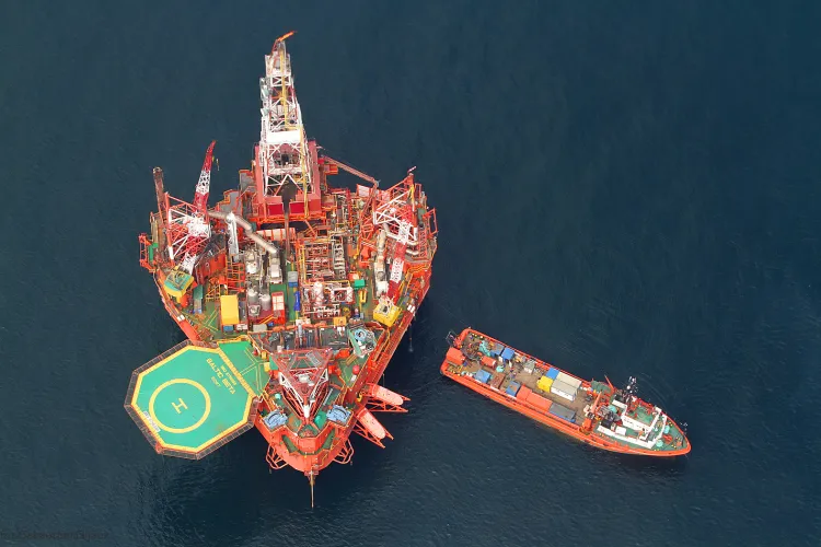 Petrobaltic operuje na polskim obszarze morskim obejmującym ok. 29 tys. km kw. Koncesje spółki na poszukiwanie i rozpoznawanie złóż kopalin obejmują 7 obszarów o łącznej powierzchni ponad 7 100 km kw., leżących we wschodniej części obszaru morskiego Rzeczypospolitej Polskiej. 