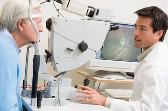 Jaskra to choroba oczu prowadząca do nieodwracalnych zmian w nerwie wzrokowym, czyli do uszkodzenia drogi, która umożliwia przenoszenie wrażeń wzrokowych do mózgu. 