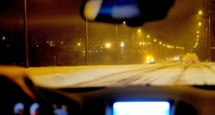 Kierowcy na dawnej drodze krajowej nr 7 między Przejazdowem a Koszwałami rzadziej będą teraz dostrzegać drogowców, szczególnie zimą.
