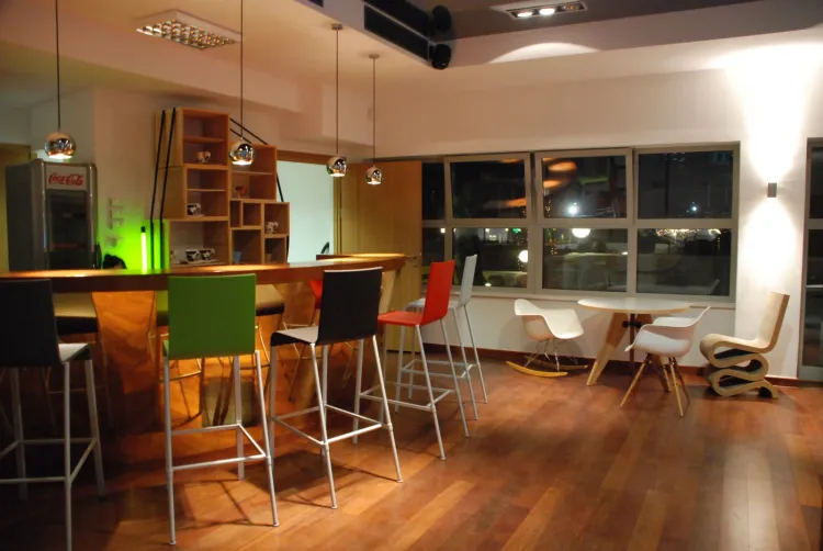 Let's Art Cafe