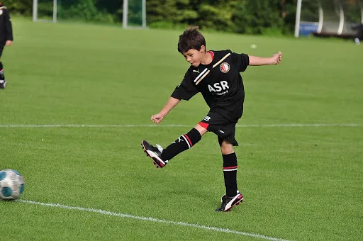 Czy wzorce Feyenoord Academy zaprocentują również w szkoleniu gdańskiego narybku piłkarskiego?