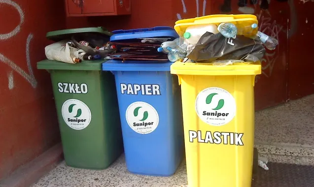 Gminy czekają na nowelizację ustawy śmieciowej, ale uchwały w sprawie wywozu śmieci muszą przyjąć do końca grudnia.