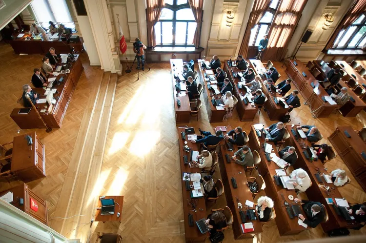 Gdańscy radni przyjęli w poniedziałek budżet Gdańska na 2013 rok.