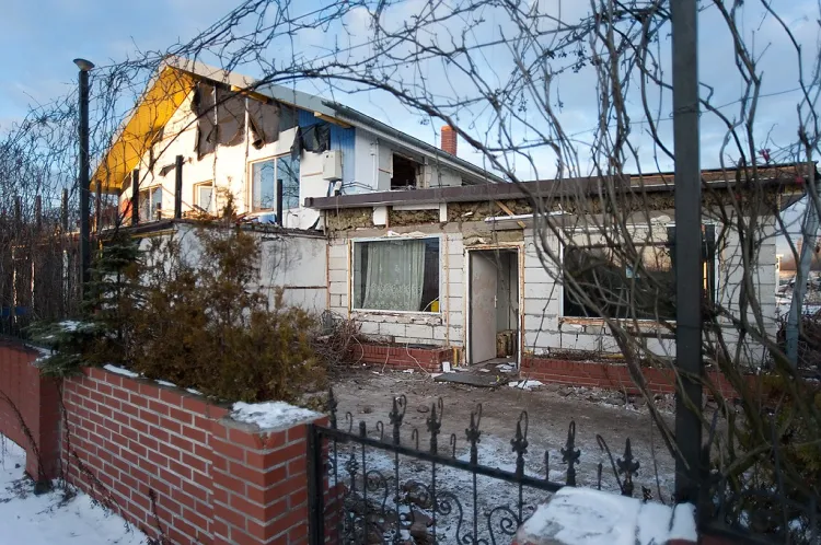 Mieszkańców Olszynki dziwi, że miasto burzy nieruchomości na przejętej wcześniej działce.