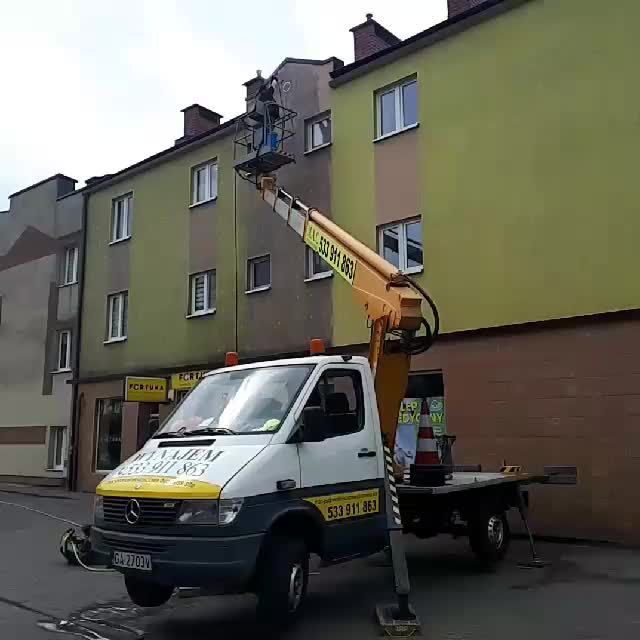 Pielęgnacyjna wycinka drzew,wynajem podnośnik 20m Gdańsk: wideo 19505